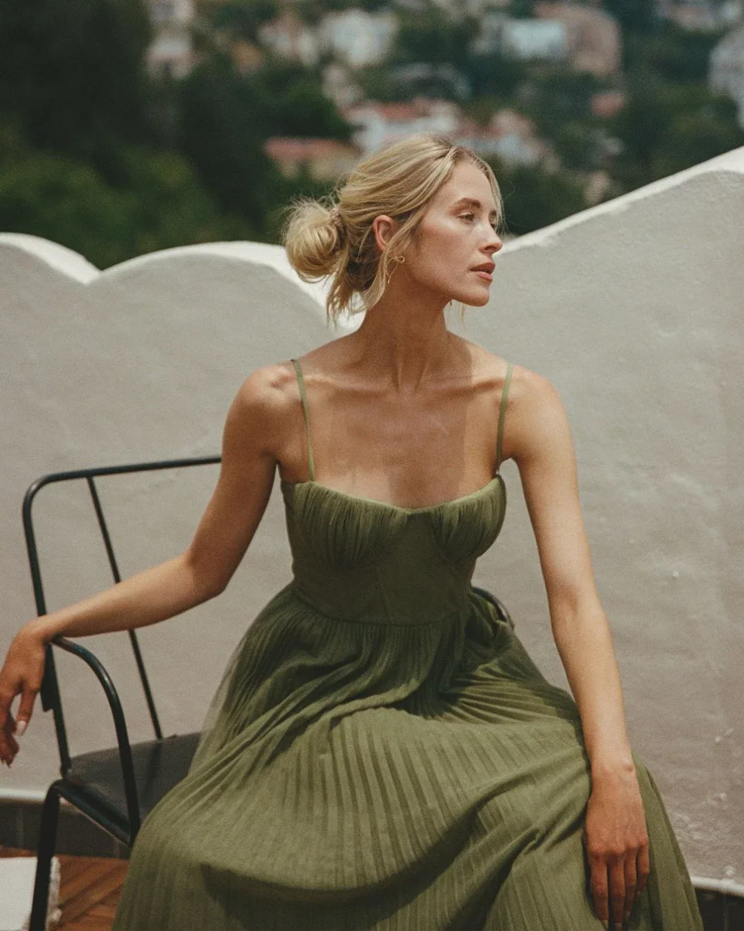 Luna | Vestido elegancia con espalda descubierta