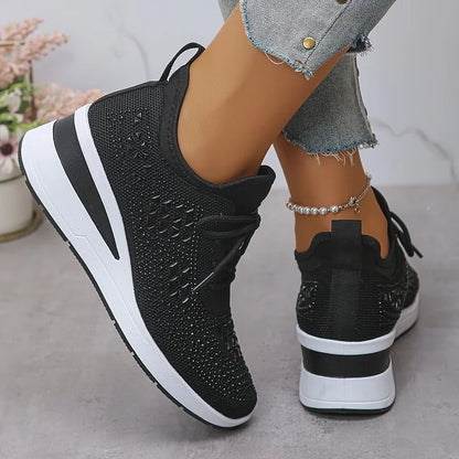 Lourdes | Zapatillas ortopédicas con brillantes diamantes