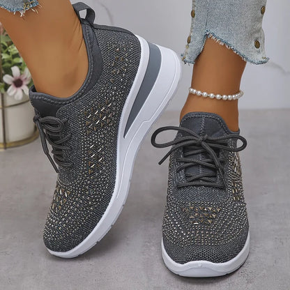 Lourdes | Zapatillas ortopédicas con brillantes diamantes