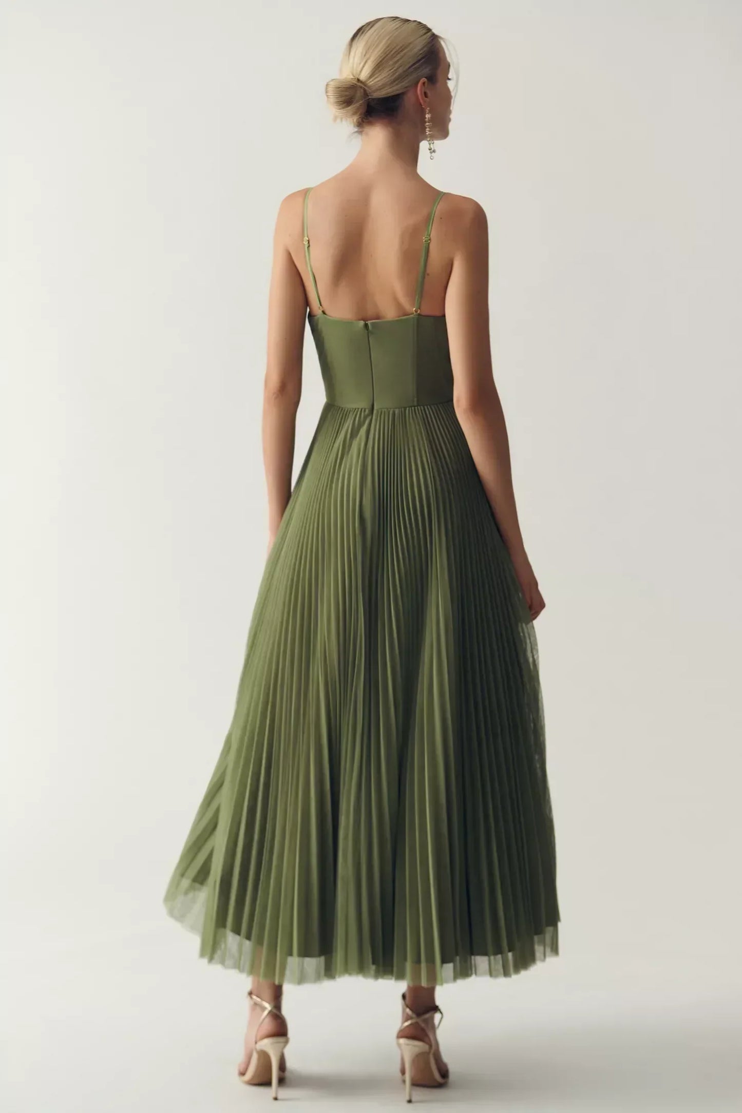 Luna | Vestido elegancia con espalda descubierta